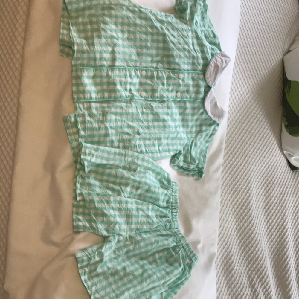 EUC Eliza James boys short set size 5.